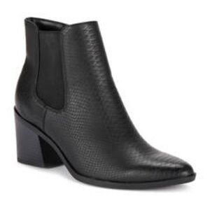The Limited‎ Kiki Chelsea Booties Black
